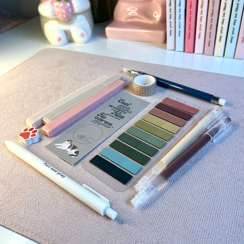 Brown stationery set with calico cat illustration.